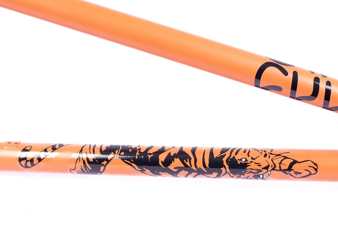 FRAMES Cult Walsh Frame 12 FRAMES Cult Walsh Frame