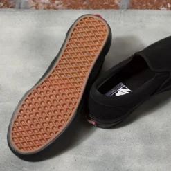 Vans Skate Slip On Shoes - Black/Black 7 Vans Skate Slip On Shoes - Black/Black